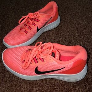 Nike Womens’ ‘LunarConverge’ Sneakers